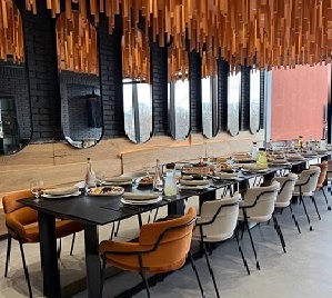 Банкетні Зали modern family restaurant «MAMMA» ()